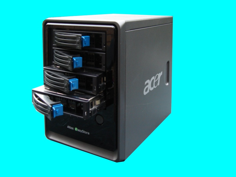 An Easystore whose active directory would not sink or allow the data to be browsed from the network. The Easytore is made by Acer Altos and arrived with us to recover the files.