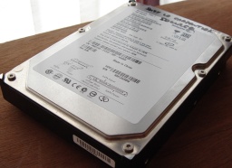 A Seagate disk causing computer to shut down when inserted. The disk was not spinning. It is a 160GB IDE (parallel connected ATA hard drive) sent to us for data recovery.